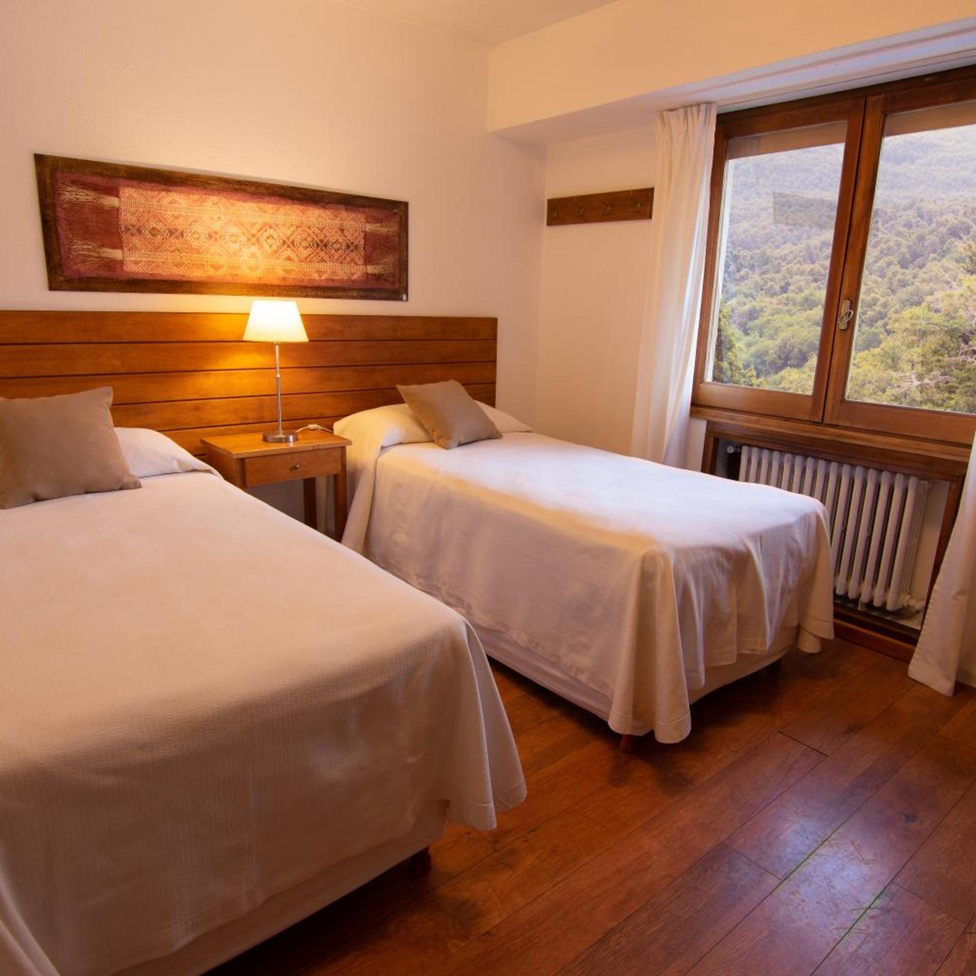Hostal del Esquiador 15/40