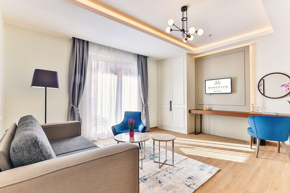 BOUTIQUE HOTEL MOMENTUM by Aycon 172/195