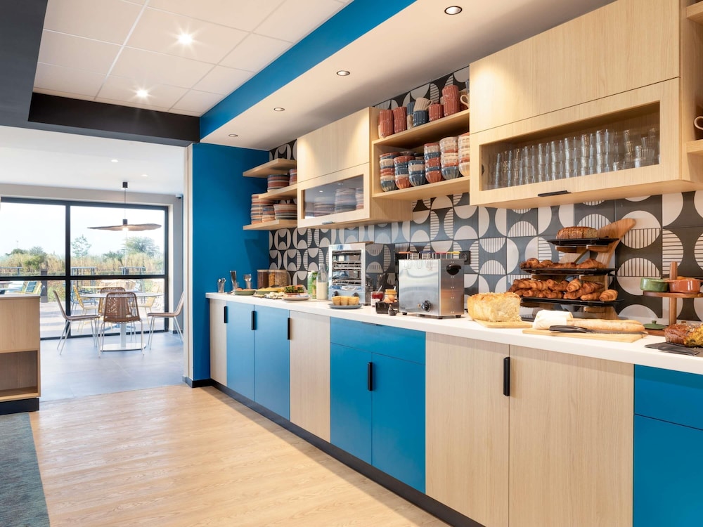 ibis Styles Miramas-Provence 30/48