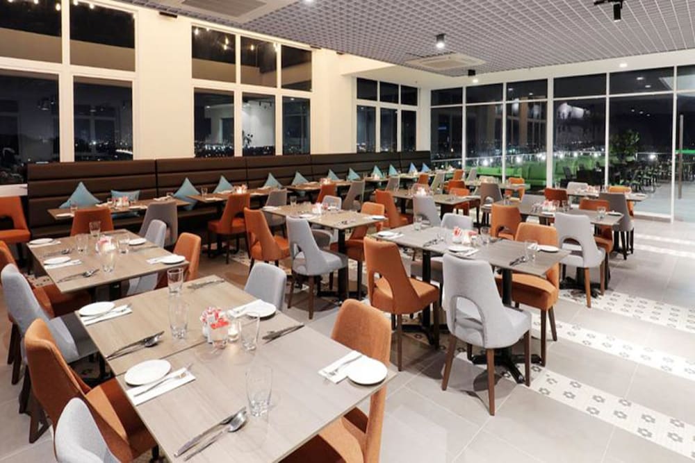 Amerin Hotel Johor Bahru 47/57