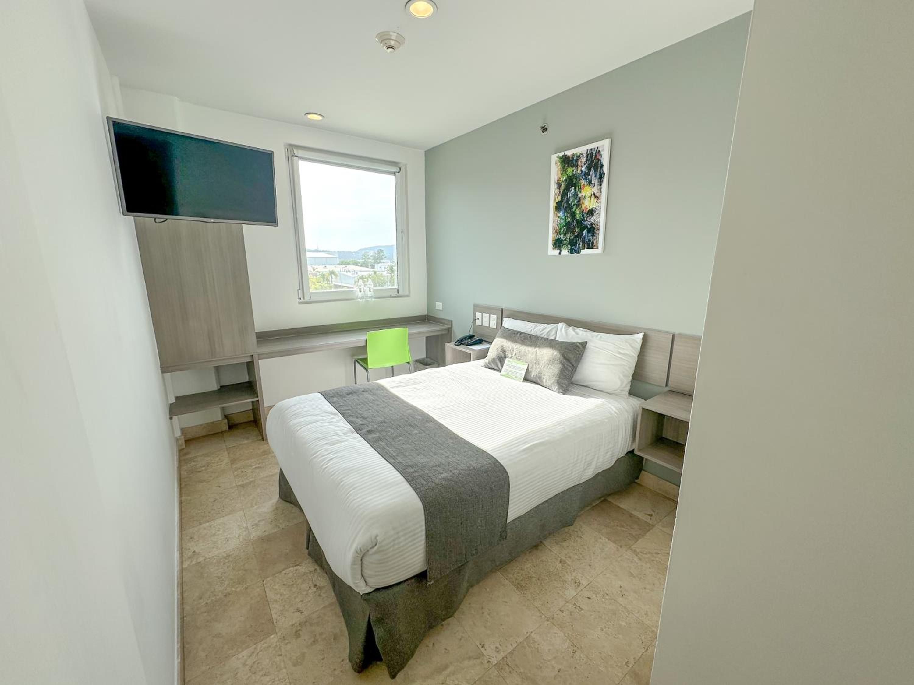 Room, Single