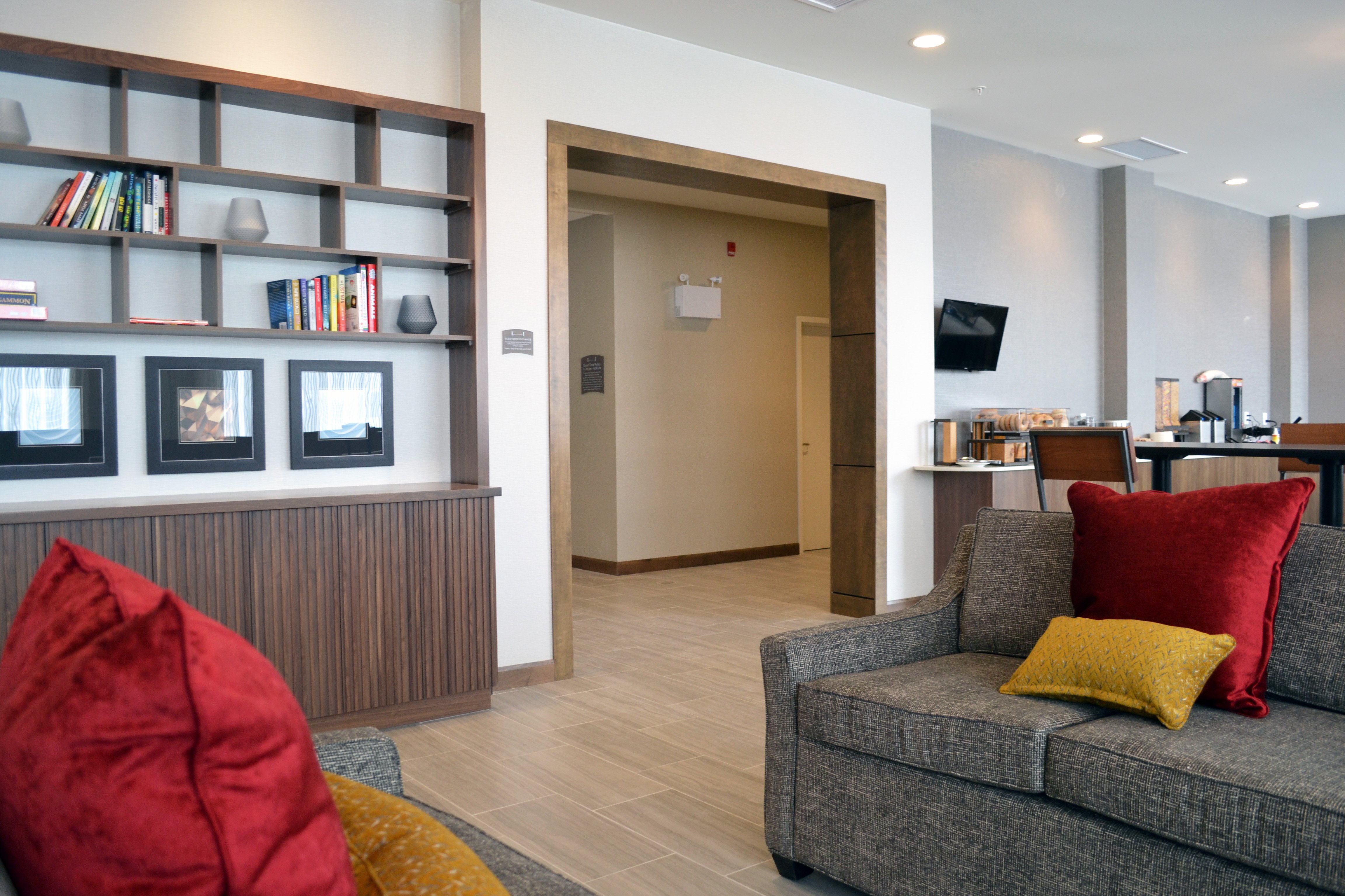 Staybridge Suites Red Deer North 27/50