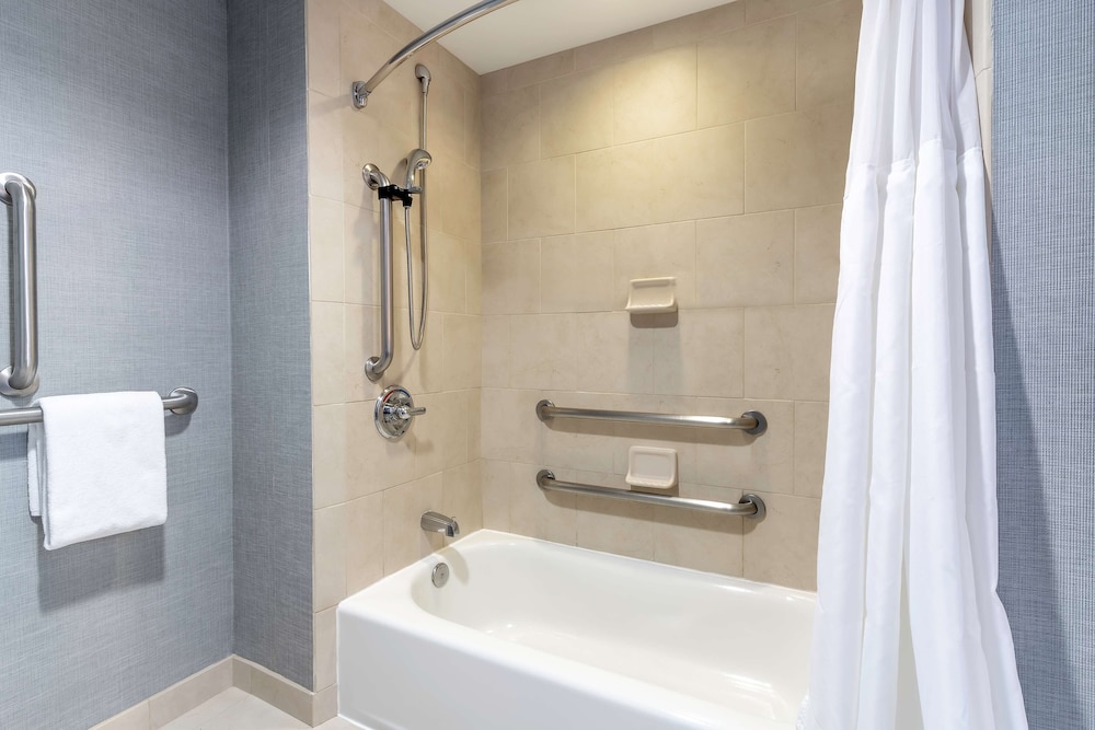 Hyatt Place Salt Lake City Airport 12/51