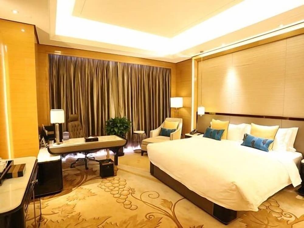 Jin Jiang International Hotel Urumqi 12/46