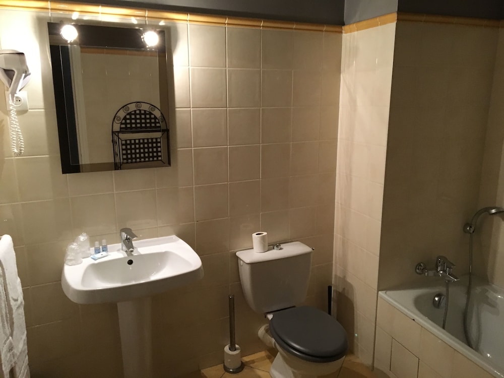 Du Theatre Hotel 37/40