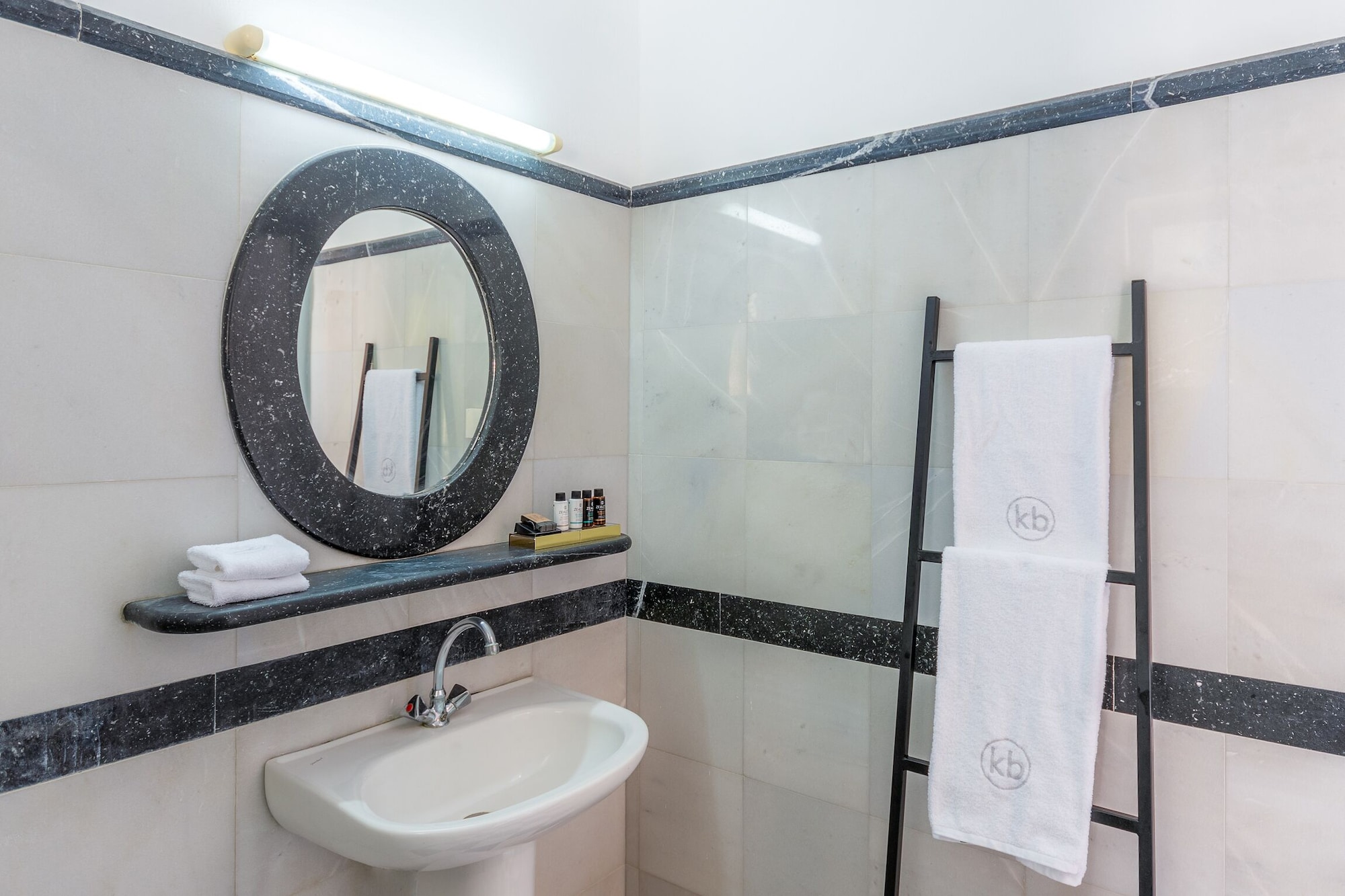 2 Bedrooms, Boutique, Comfort, 2 Double and Twin Beds, Annex