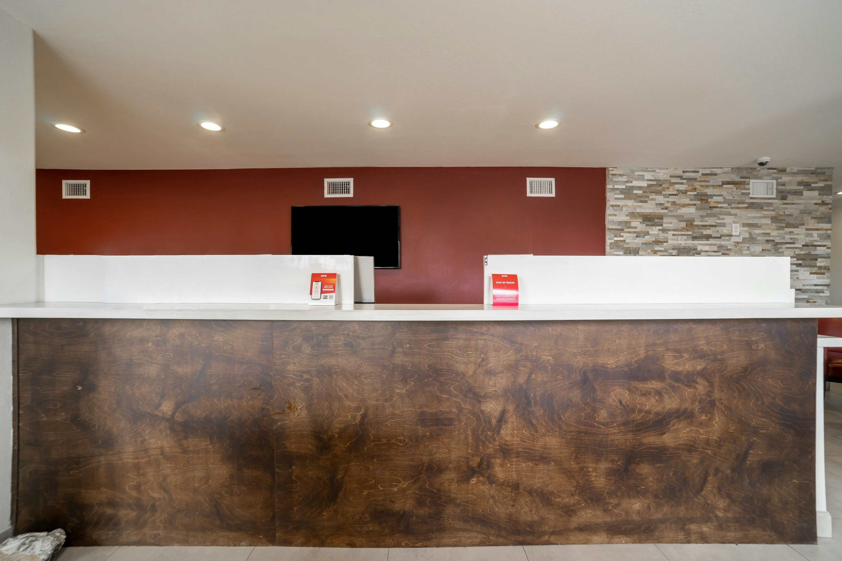 OYO Hotel McAllen Airport South 6/61