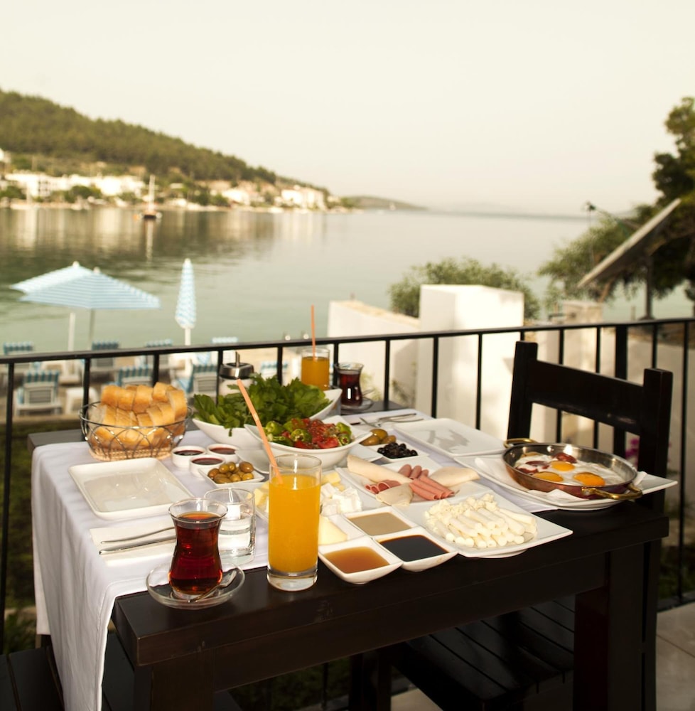 Zena Hotel Bodrum 14/25