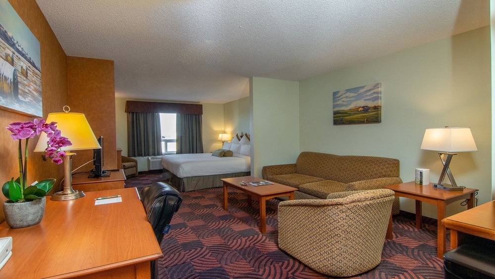 Service Plus Inns and Suites Calgary 37/56