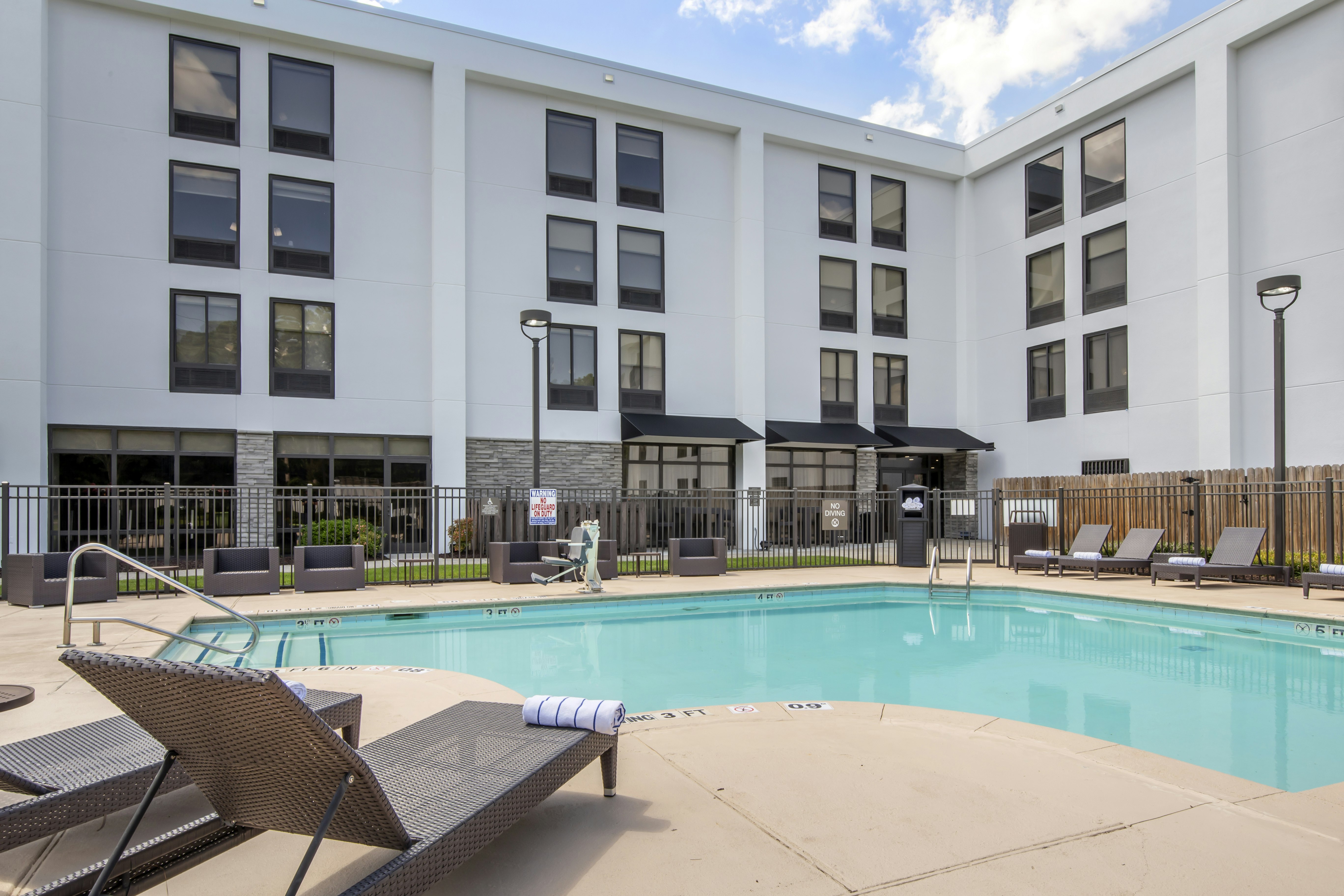 Hampton Inn New Bern 14/15