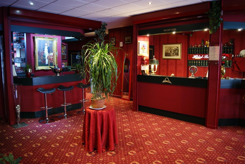 Hotel Bonaparte 4/65