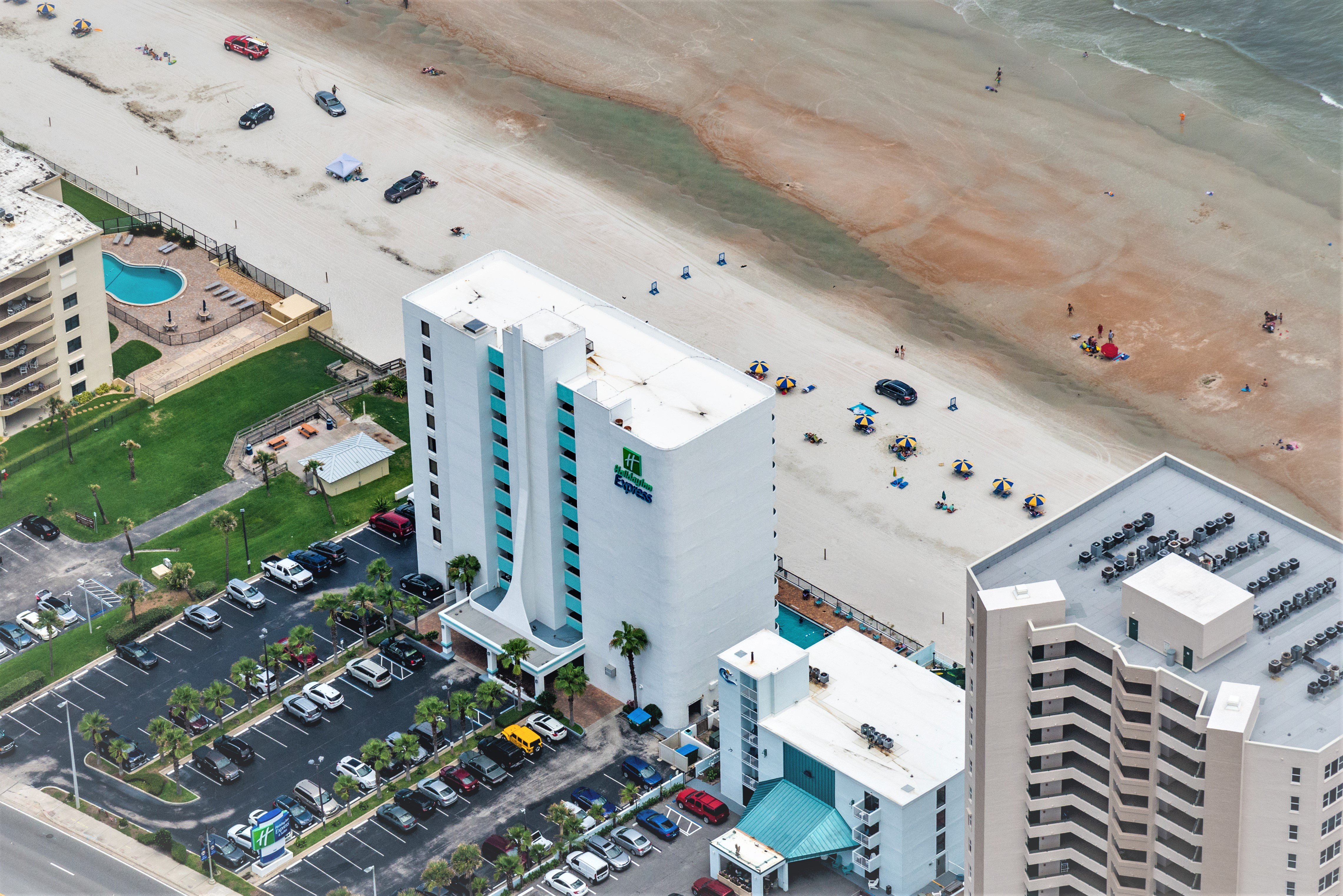 Holiday Inn Express Hotel Suites Oceanfront Daytona Beach Shores 6/48