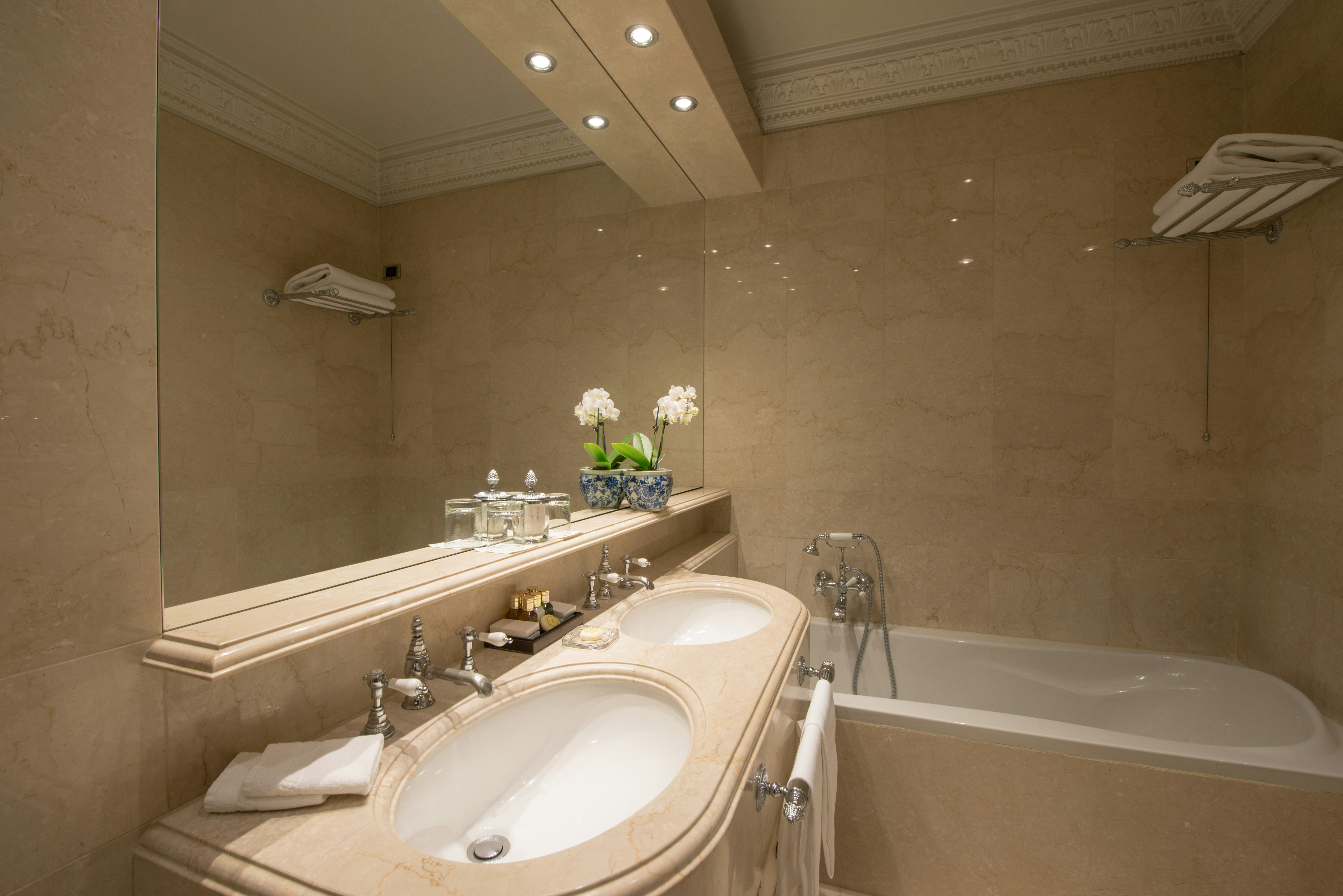 جناح، Hotel de la Ville - Monza, an SLH Hotel 3/3