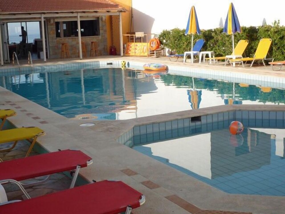 Haris Beach Apartments 17/31