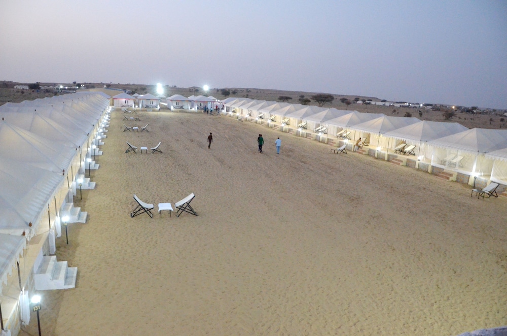 Royal Jaisalmer Resort With Swimmingpool 24/27