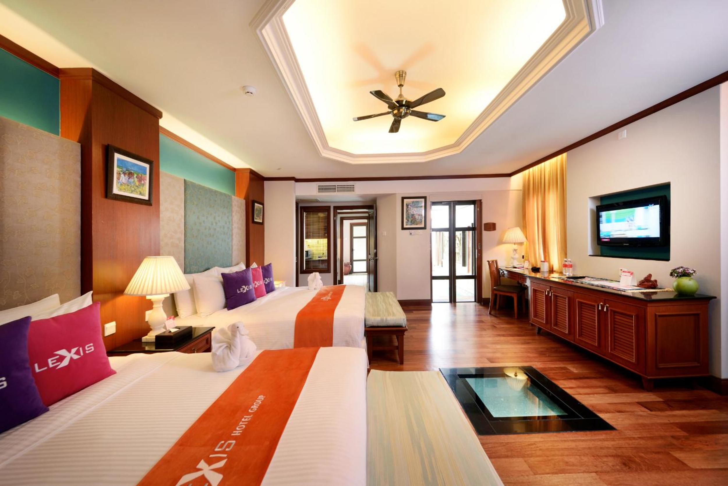 Pool, Executive, Villa, King Bed