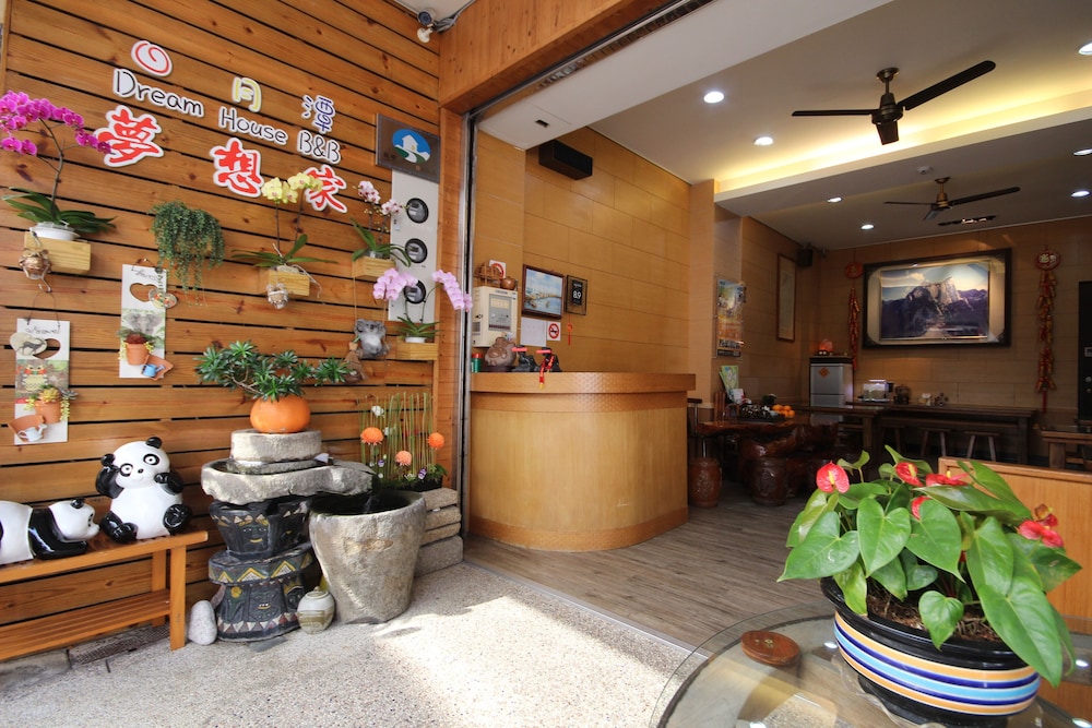 Dream House B&B 3/44