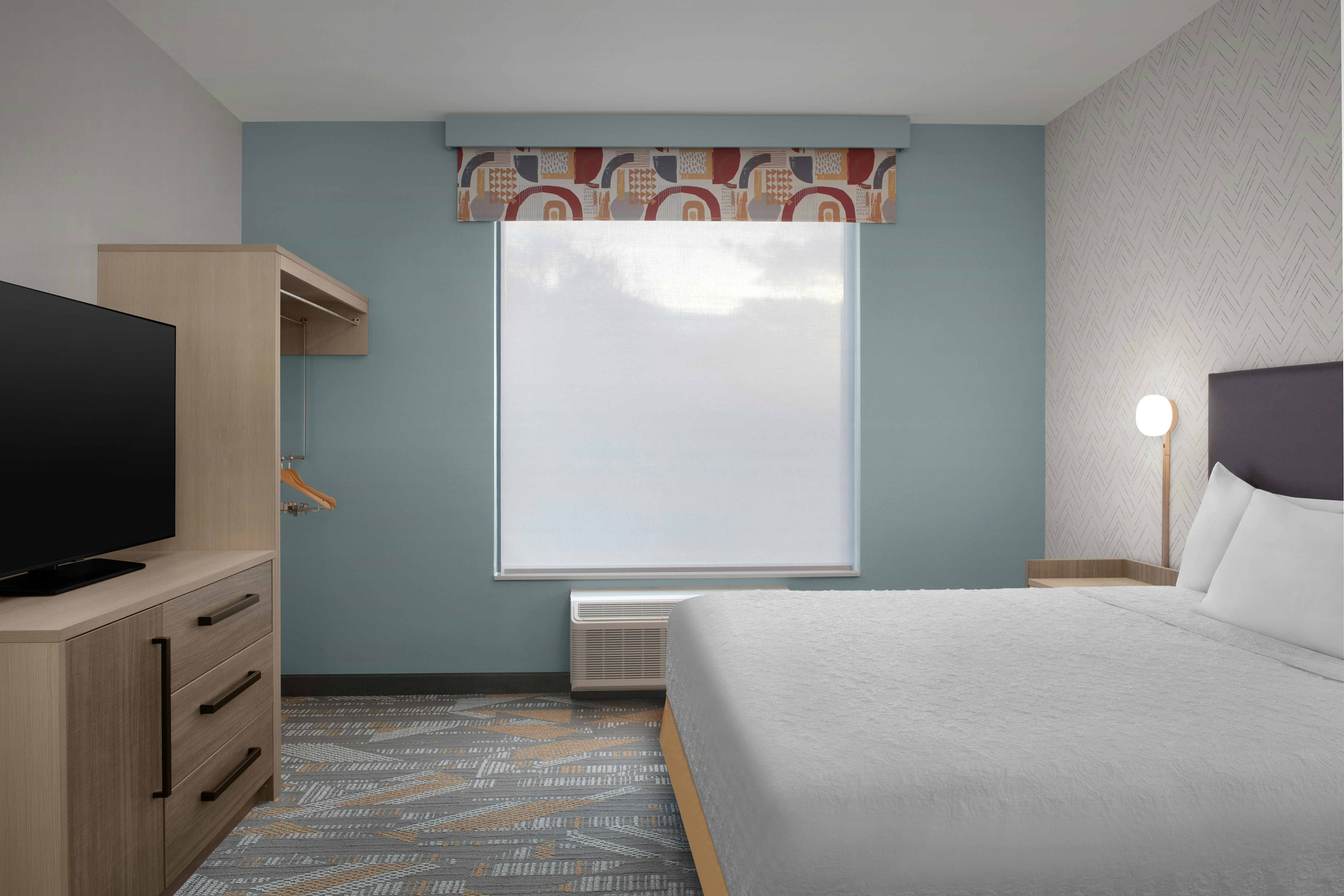 Suite, King Bed, Accessible