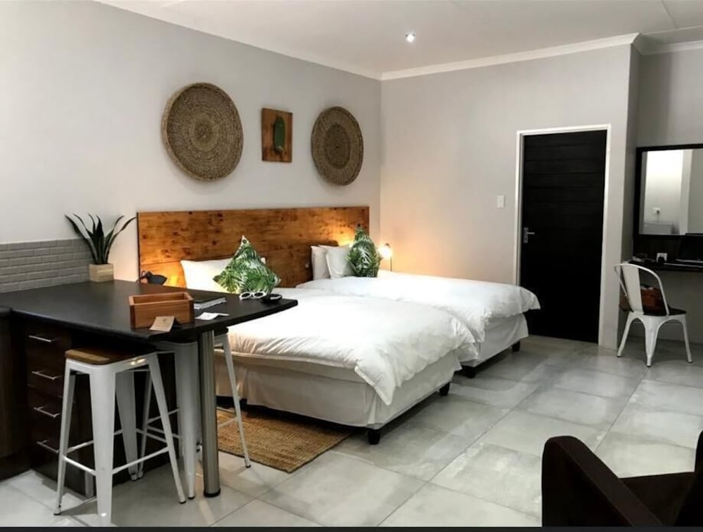 The Maxton Boutique Hotel 19/45