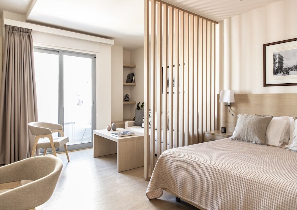 Gallery Suites and Residences 16/43