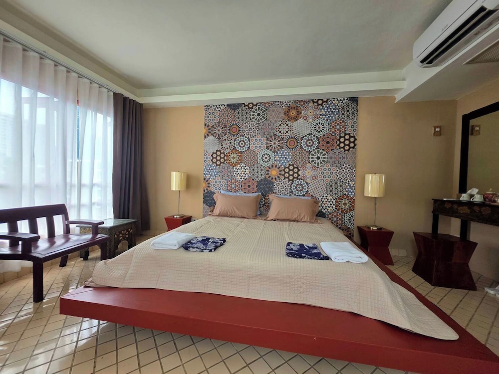 Blu Cabin Ari Stylish Gay Poshtel 29/73