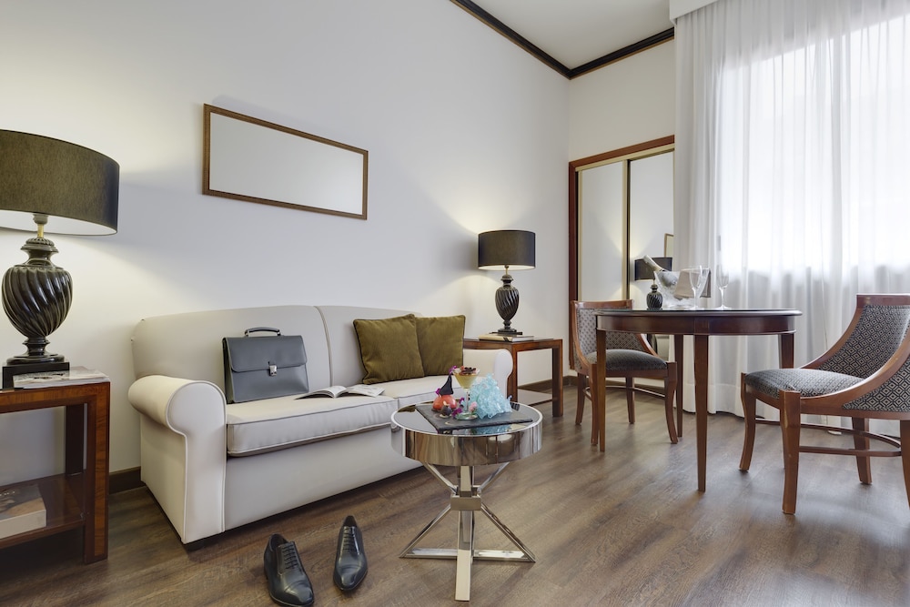 Melia Milano Hotel 50/70