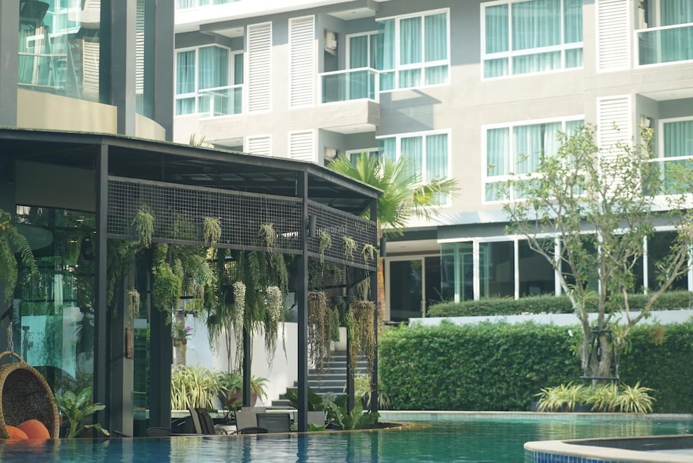 Wisdom Hotel and Residence 5/50