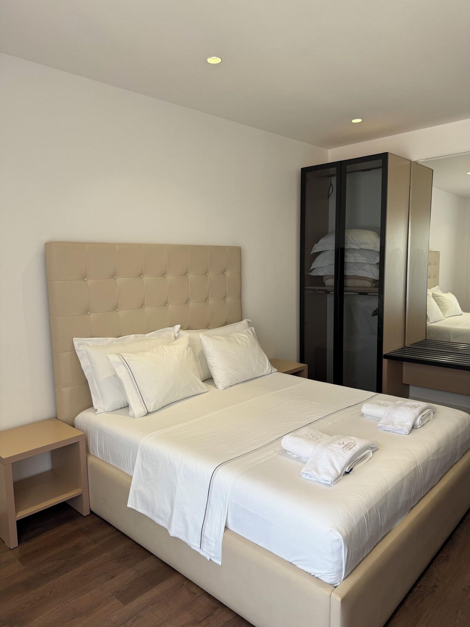 Adria Palace 27/64