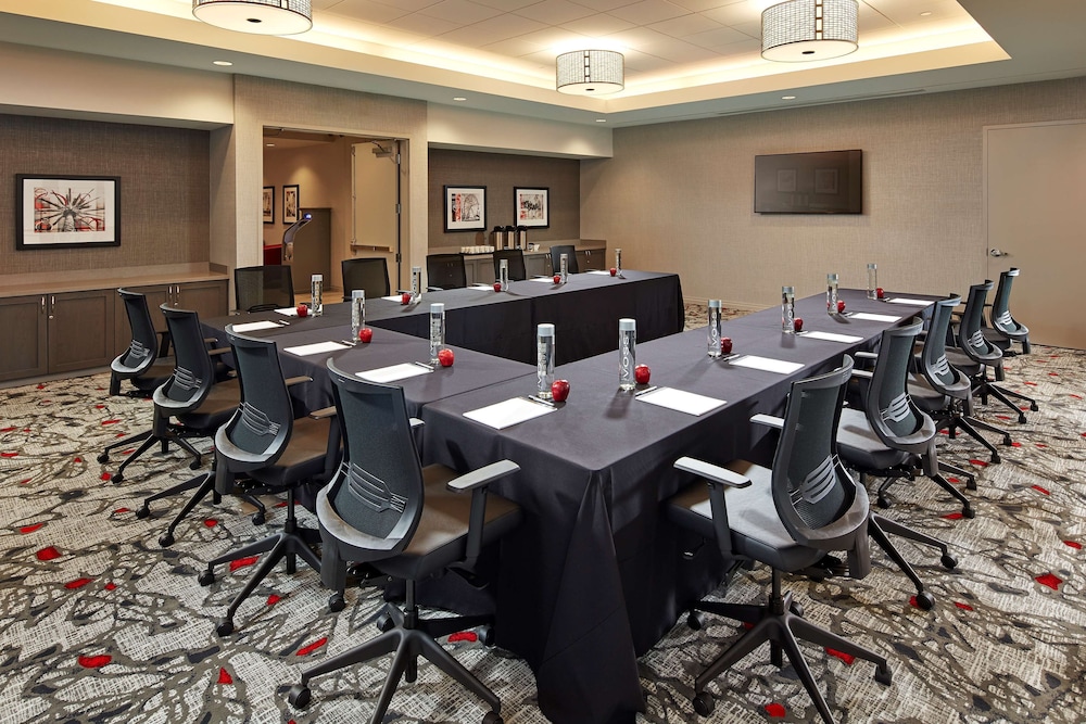 Hampton Inn Long Beach Airport 45/67