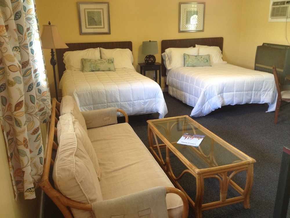 Clarence Inn 23/59