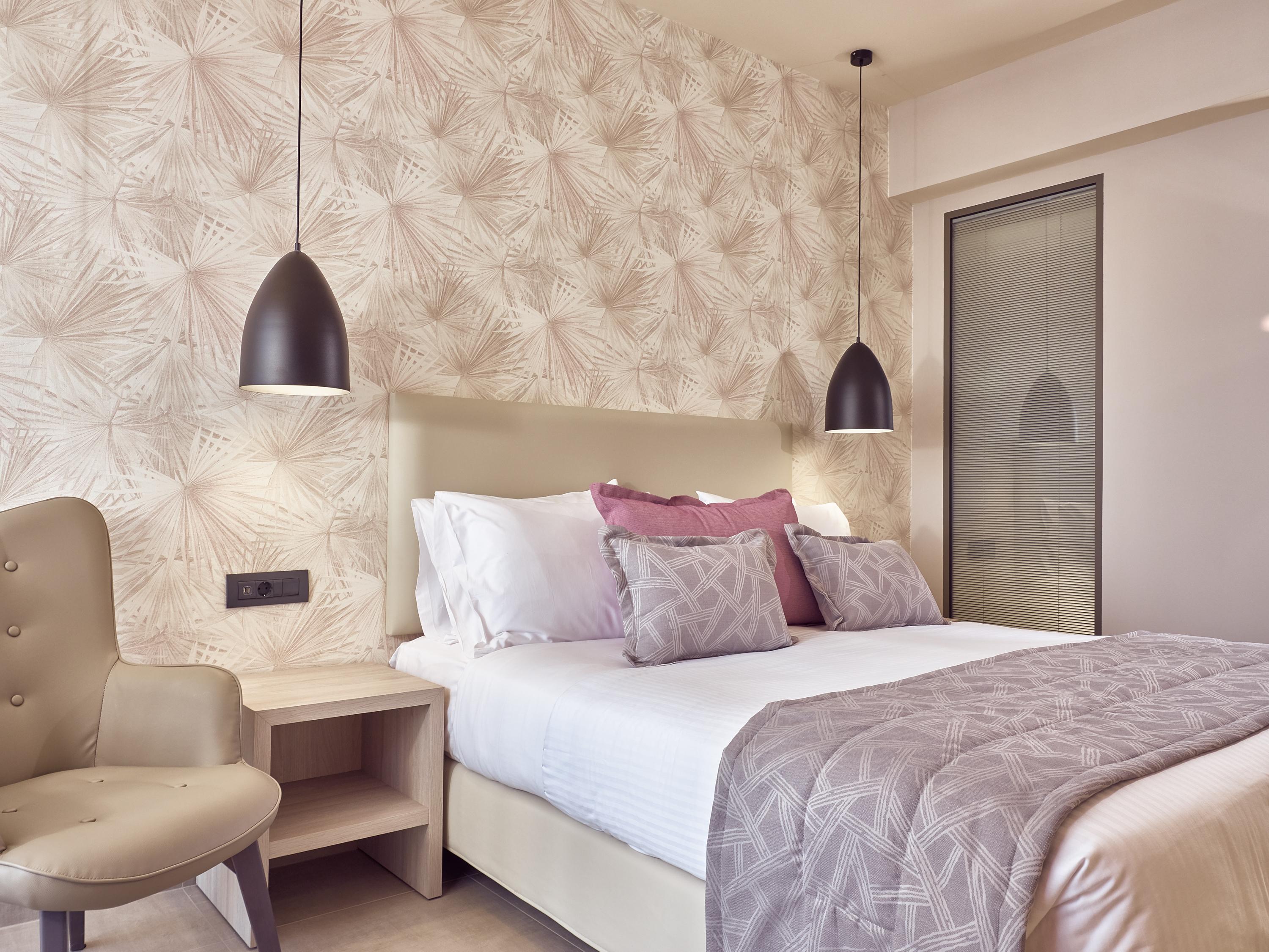 غرفة قياسية بإطلالة على الحديقة