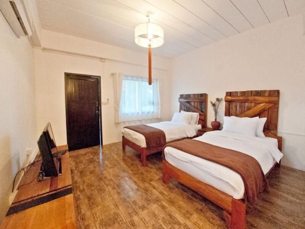 SUPERIOR, TWIN BEDS
