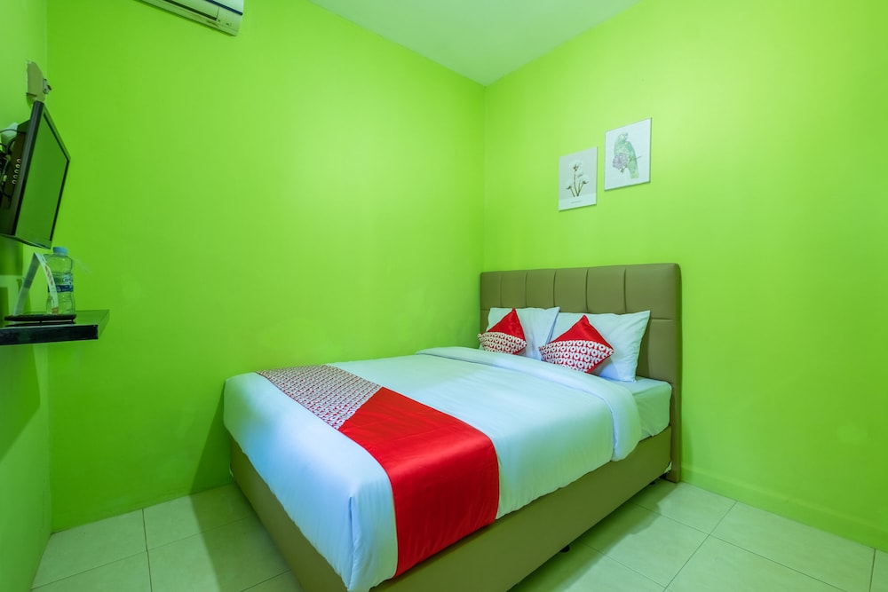 OYO 1399 Cemara Residence Syariah 21/39