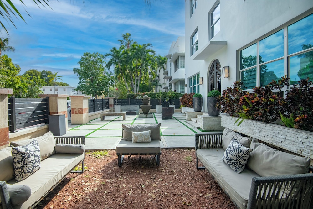 Miami Beach South Beach Top Apartments 21/37