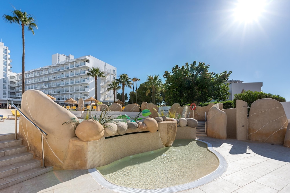 Hotel San Fermin by Dorobe 47/67