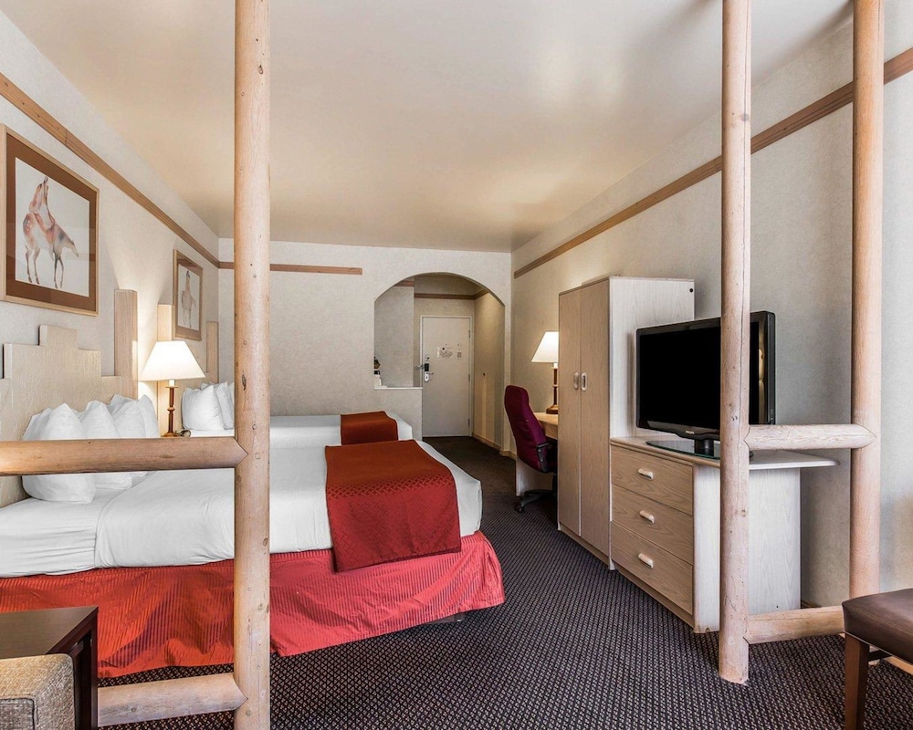 Quality Suites Moab near Arches National Park 17/42