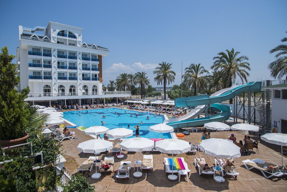 Palm World Side Hotel in SIDE