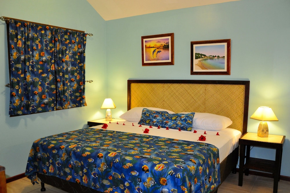 HONEYMOON, BUNGALOW, KING BED