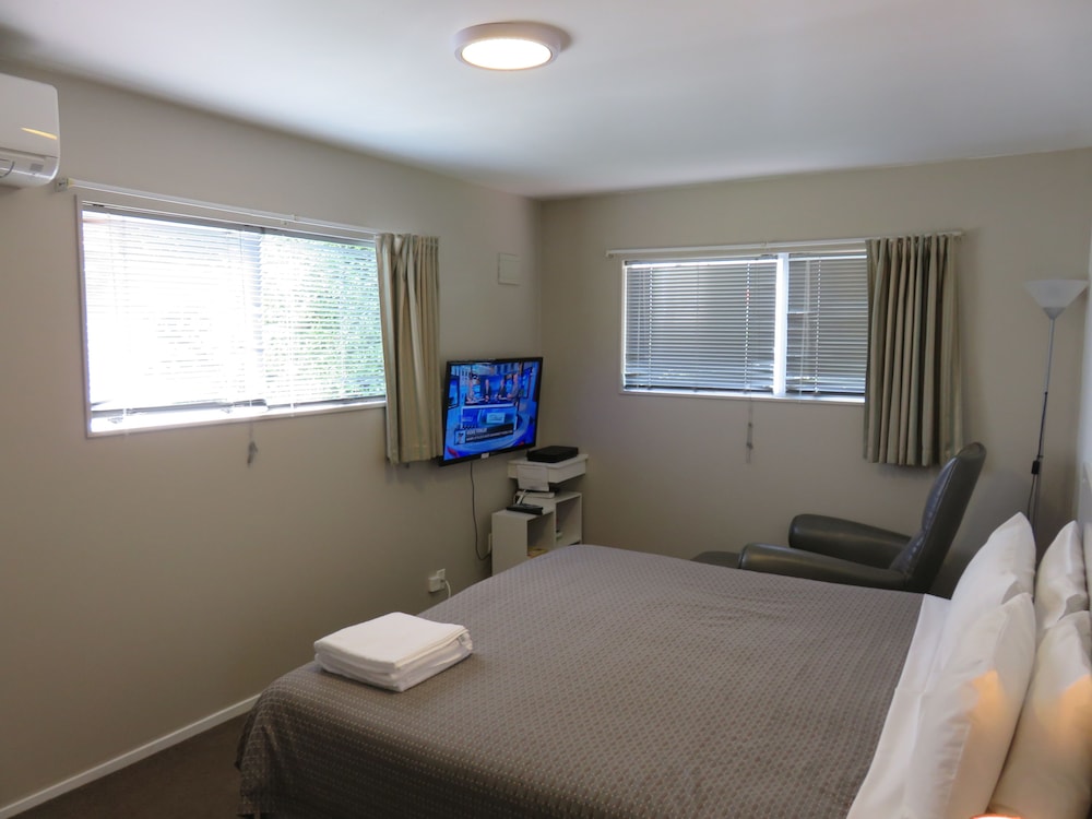 Mcwilliam Apartments 18/44