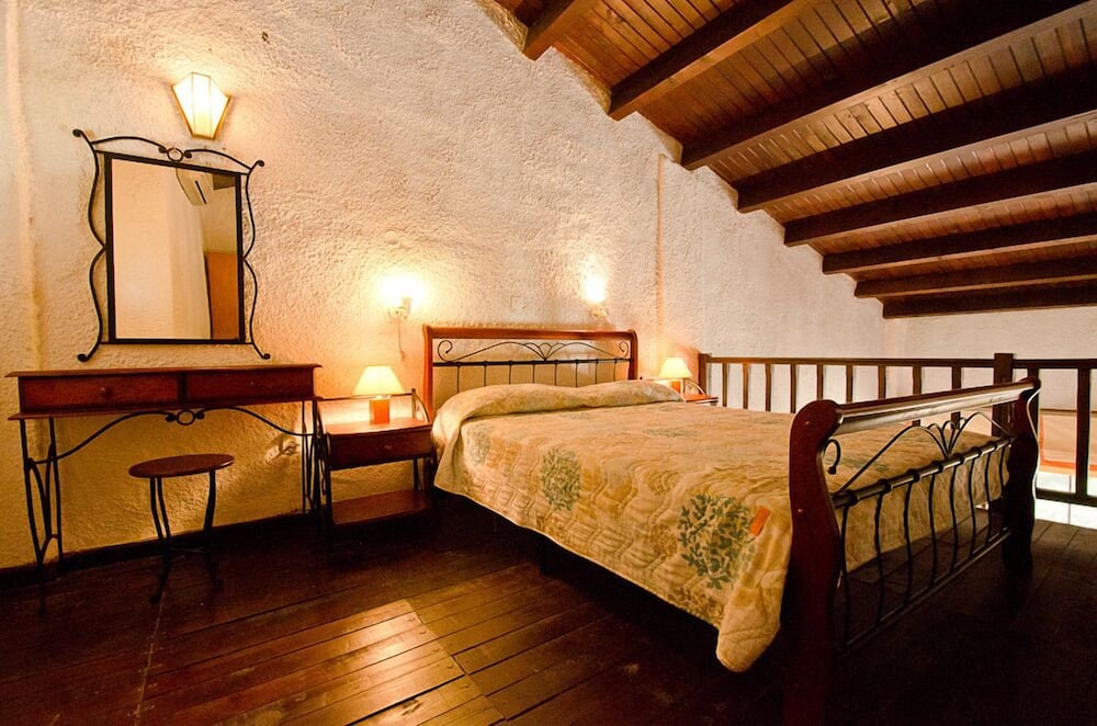 Delphi Resort 29/66
