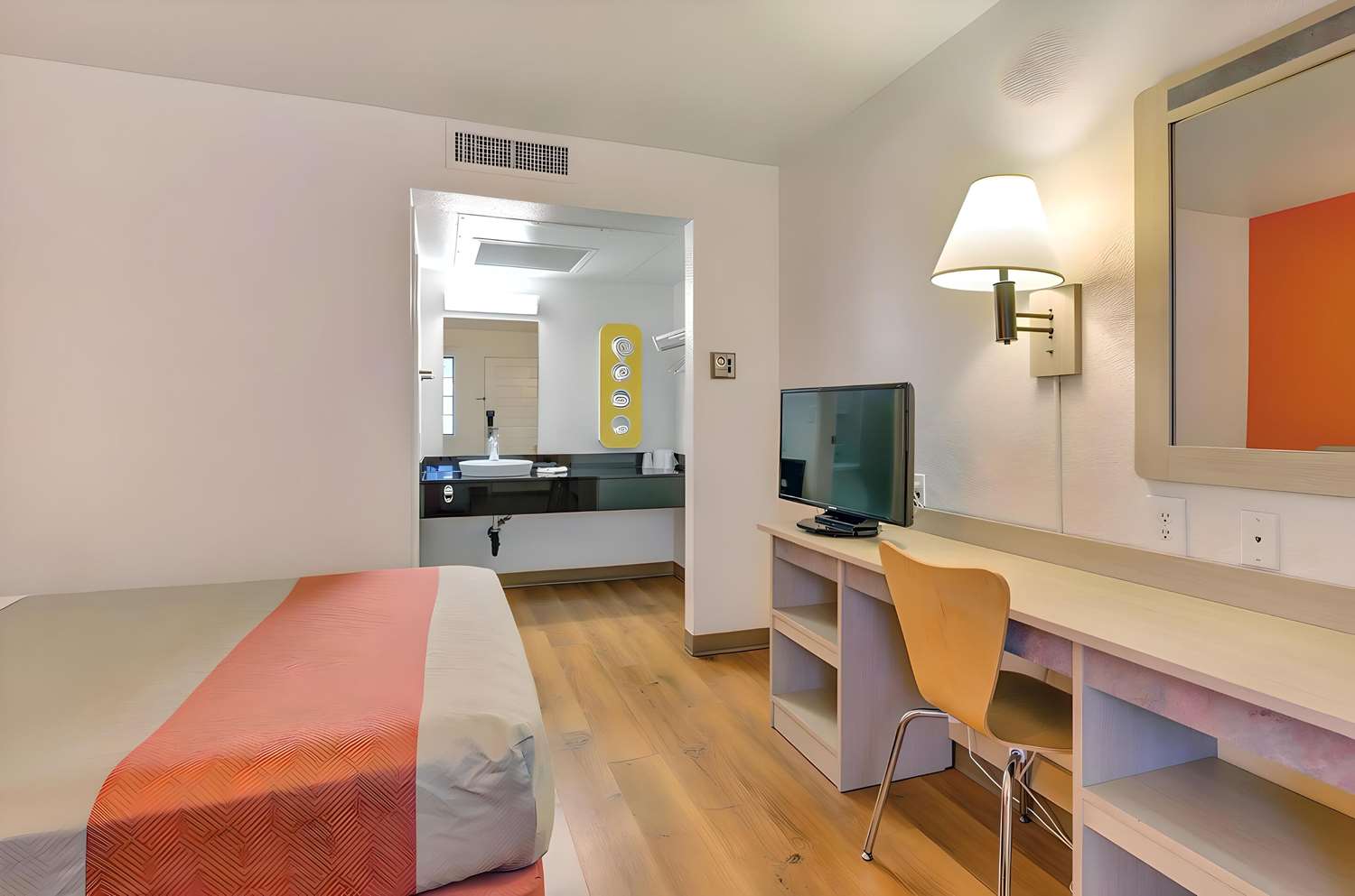 Motel6 Santa Rosa - South 6/17