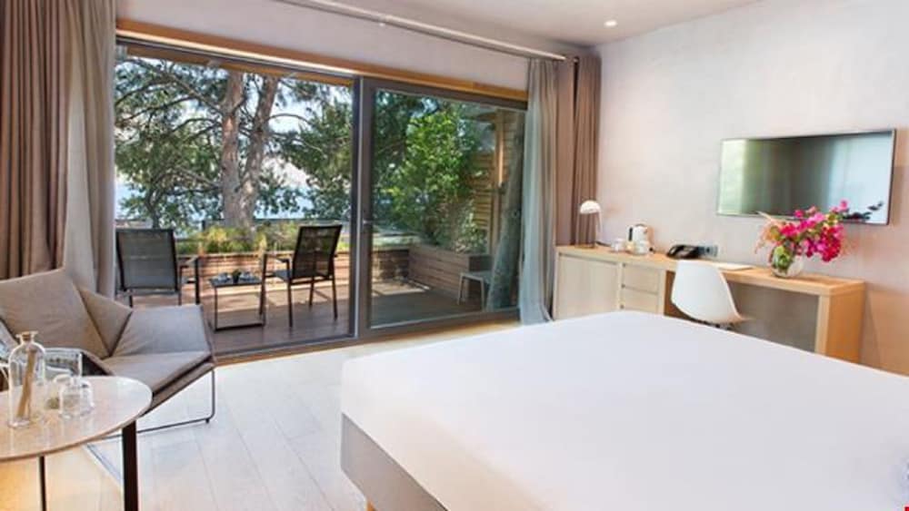 Miamai Hotel - Adults Only 9/50