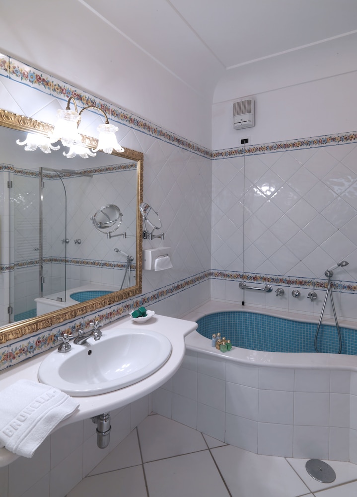 Hotel Villa Brunella 25/74