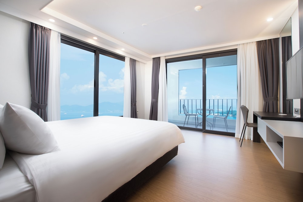 Ocean, Double Bed, Private Infinity Pool, Corner