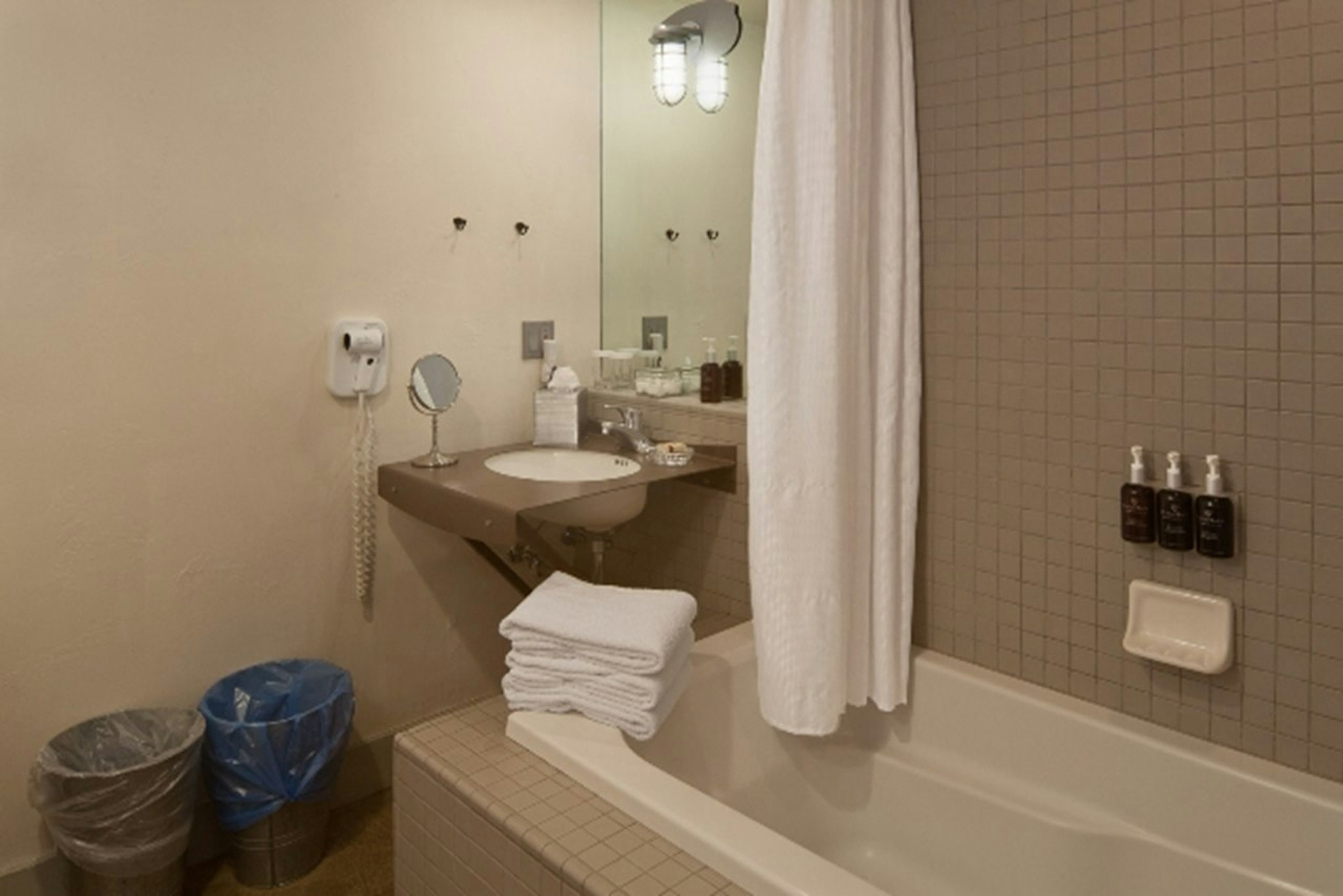 PlumpJack Squaw Valley Inn 52/53