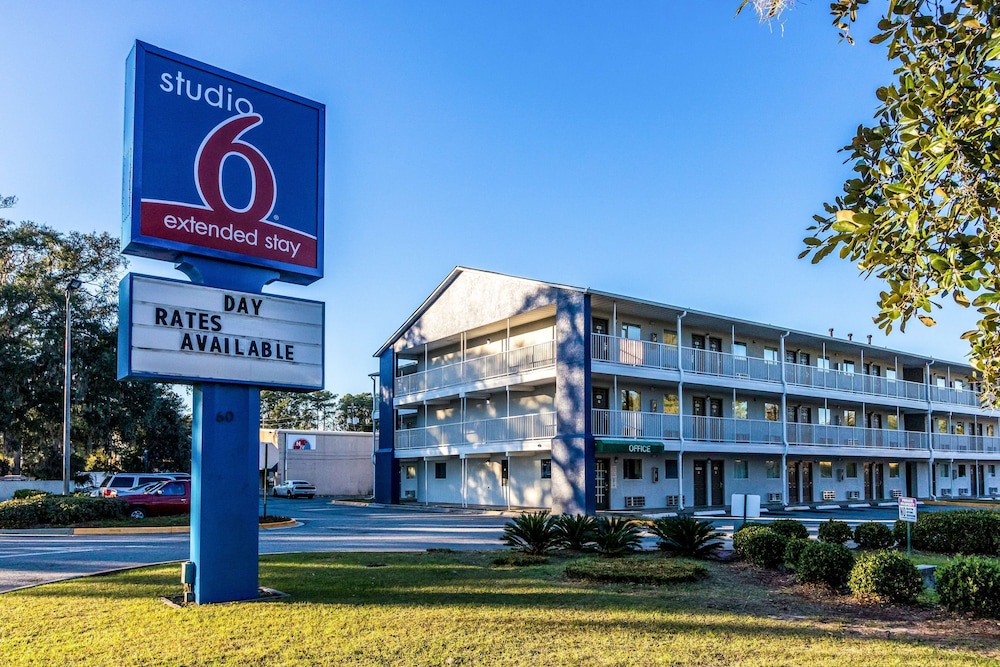 Studio 6 Extended Stay - Savannah, GA 10/52