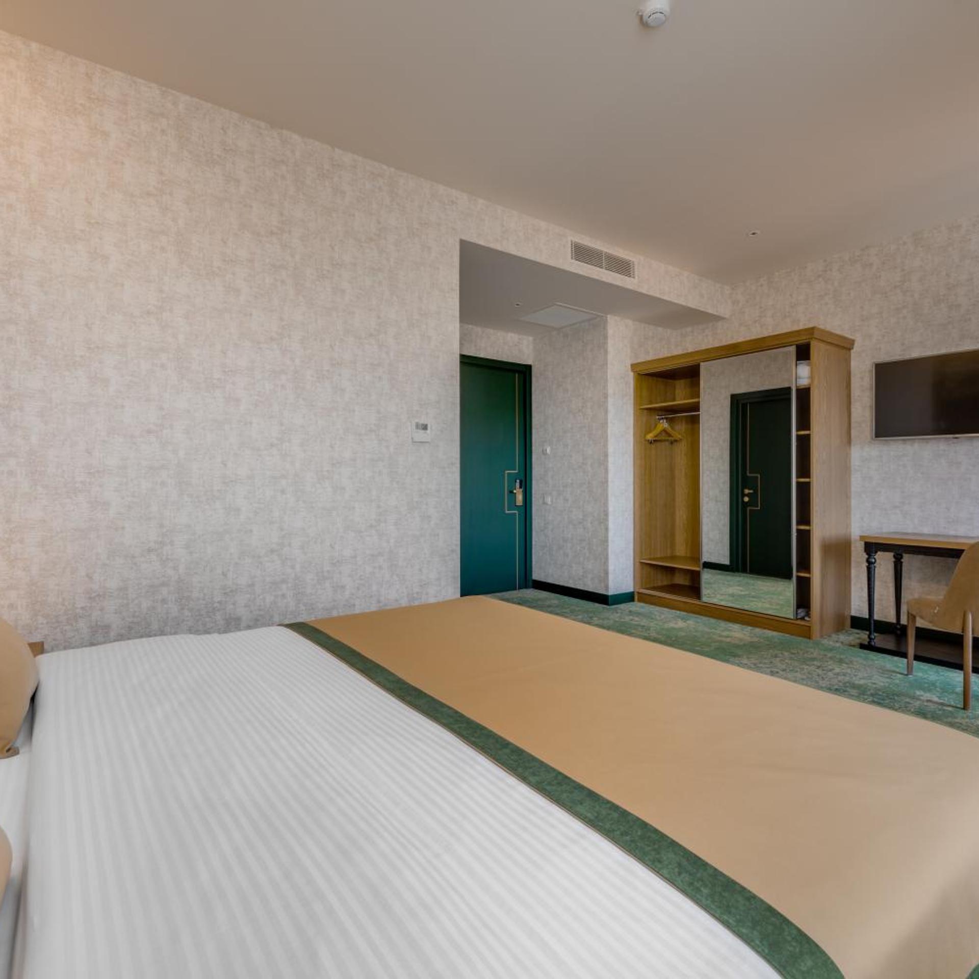 Superior, Double or Twin Bed