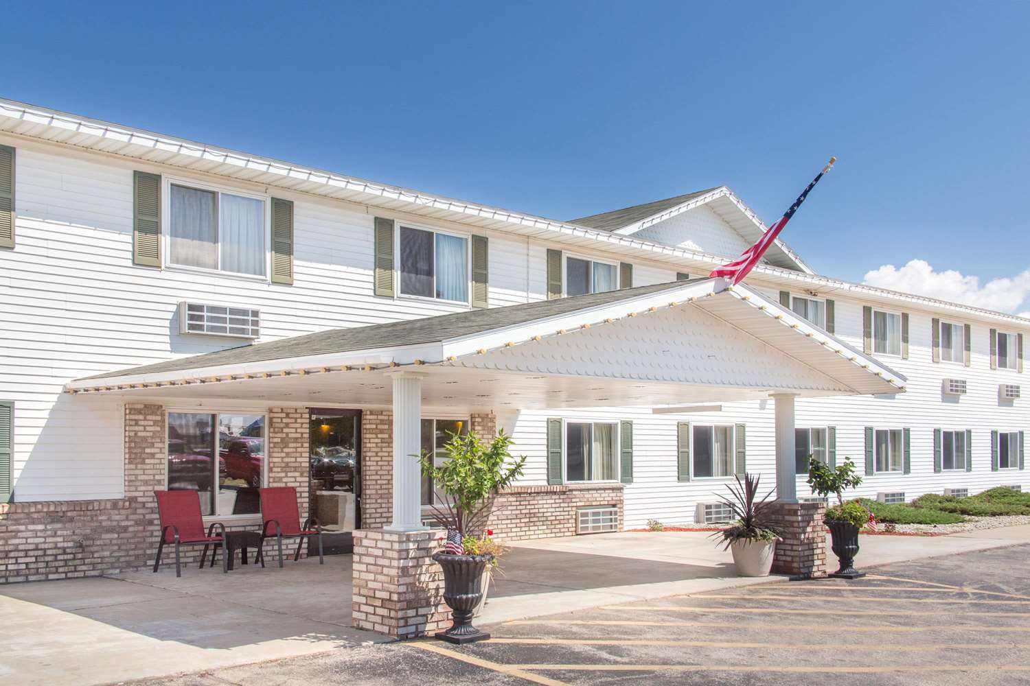 Super 8 By Wyndham Escanaba 38/39