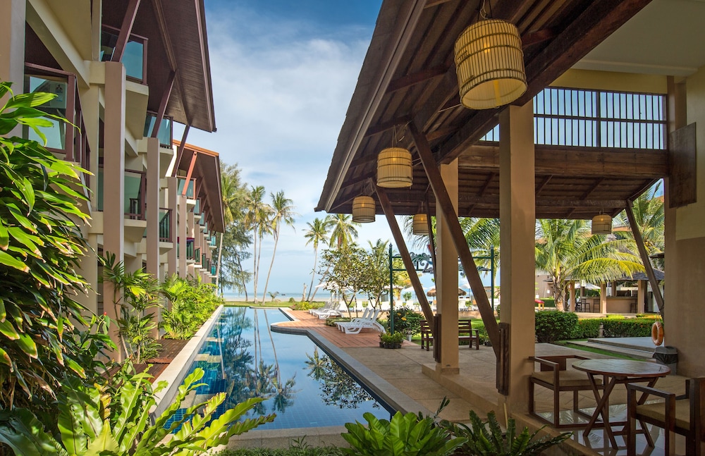 Lanta Pura Beach Resort 23/28