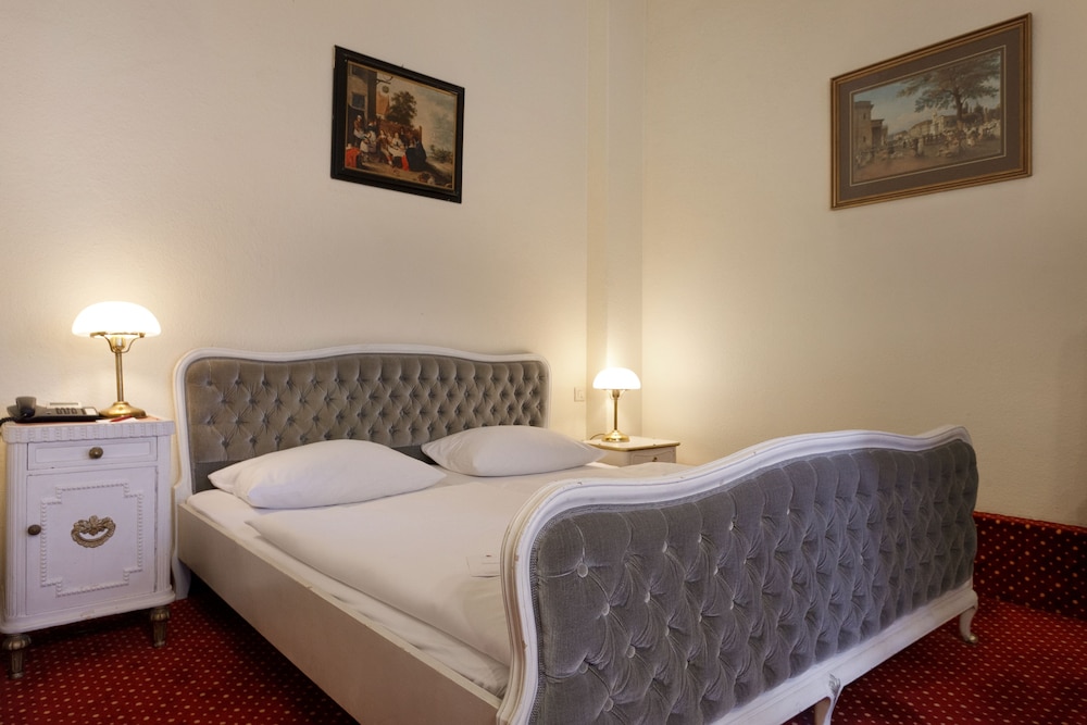 STANDARD, DOUBLE BED